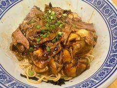 -沪西老弄堂面馆(定西路店)