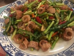 蒜苔爆天梯-临界音乐酒馆·小龙虾·江湖菜(华熙LIVE·鱼洞店)