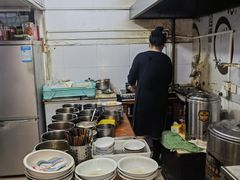 -上海特色小笼店(铁岭路90弄小区店)