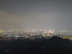 -紫金山山顶公园