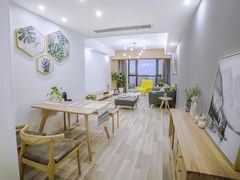 -创美居装饰(中洲里程店)