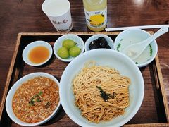 -蟹上黄·蟹黄面·江南糖水(人民广场店)