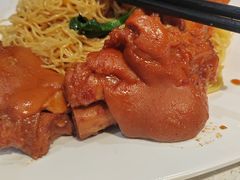 -香港新发烧腊茶餐厅(水围店)