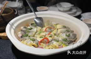 Braised Deep-Sea Yellow Croaker in Clay Pot