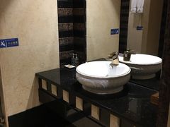 -南洋冠盛酒店(广州天河公园地铁站店)