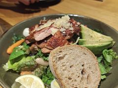 鸡肉牛油果沙拉-The Diner X餐厅(青岛万象城店)