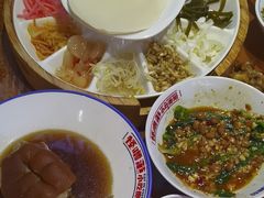 -怪噜范·老贵阳街头名小吃(鸿通城店)