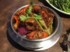 -大头虾越式风味餐厅(光明广场店)