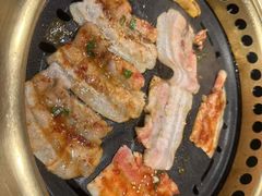 -蚂蚁洞·烤肉大营地(上海静安大悦城店)