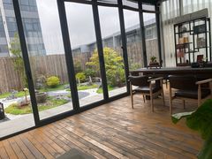 -华致酒行(沈砖公路店)