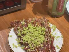 -何妹湿辣牛肉·粤式烧烤砂煲(桂雅路店)