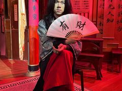 -暴风岛沉浸式体验馆(百联世纪店)