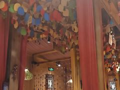 -老牌坊云南鱼豆花火锅(爱建店)