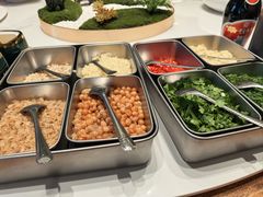 -茅草房·河畔园林火锅