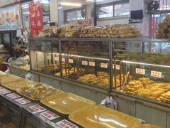 面包甜点陈列柜-康乃馨糕饼店(永安道店)
