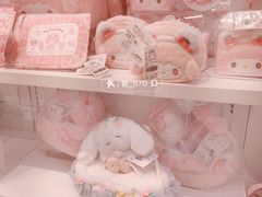 -三丽鸥(北京荟聚店)