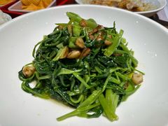 -黄泥岗·地道湖北菜(奥特莱斯店)