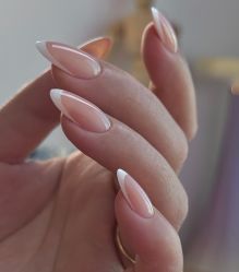 -桃色美甲沙龙