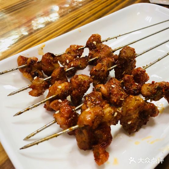 东北小三烧烤美食(新盈大厦店)