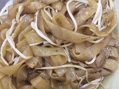 干炒牛河-贞姨美食·老字号海鲜大排档