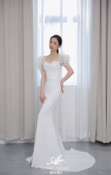 -LOVE SHINE婚纱·红鼎庄龙凤褂·妈妈装定制