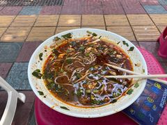 -啊墨江牛烂烀米线