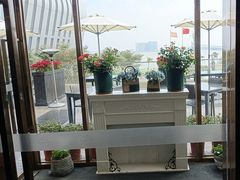 -卡普里披萨·牛扒·下午茶