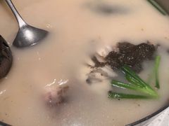 -肥仔文澳门猪骨煲(南京西路店)