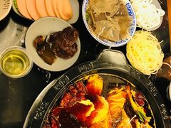 -重庆川渝肥妹火锅