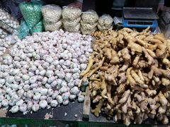 -鑫朱雀农贸批发市场