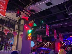 -UP嘻哈酒吧(粉巢店)
