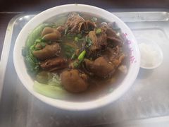 牛腩猪肠河粉-珍珍小食店(西华路店)