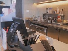 -瑞幸咖啡(武汉工商学院中商超市店)