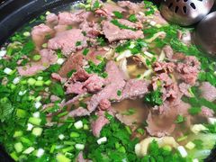 混烫汤锅-乐山食古香跷脚牛肉
