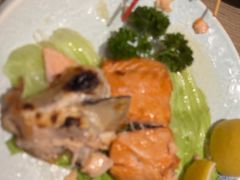 烧三文鱼头-小山日本料理(兴业太古汇店)