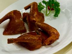 玻璃脆皮乳鸽-利苑酒家(金宝店)