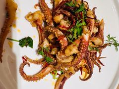 -连鹭海鲜·海肠捞饭·海胆饭(星海店)