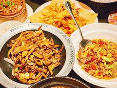 干锅鹿茸菌-知楚•精致湖北菜(武商MALL店)