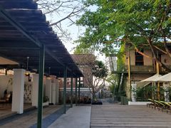-喜洲吧·江畔老船厂·庭院餐厅(喜临院店)