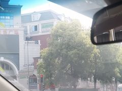 -玉林生活广场