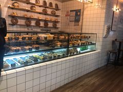 面包甜点陈列柜-81BAKERY(大学路店)
