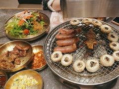 -草家酱蟹炭火烤肉店(珲春南路二店)