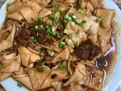 -壹阁胡羊焖饼(特色小吃街店)