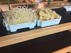 -鹿鸣山草本茶香火锅(园西路店)