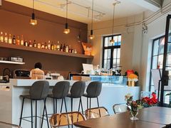 -Fridi Patisserie Cafe