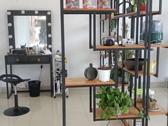-柒闲月摄影工作室