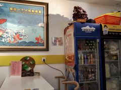 大堂-鲲少爷烤鱼饭.螺蛳粉·清真(爱琴海店)