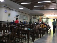 大堂-崇德楼水盆牛羊肉泡馍馆(文艺路店)