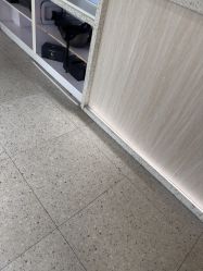 -PE SALON