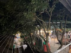 -满記土窑烧鷄波浪山莊